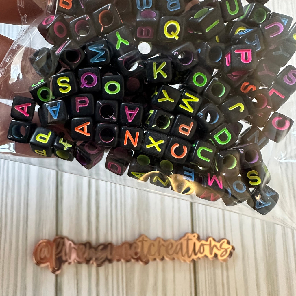 Alphabet Black Neón Beads